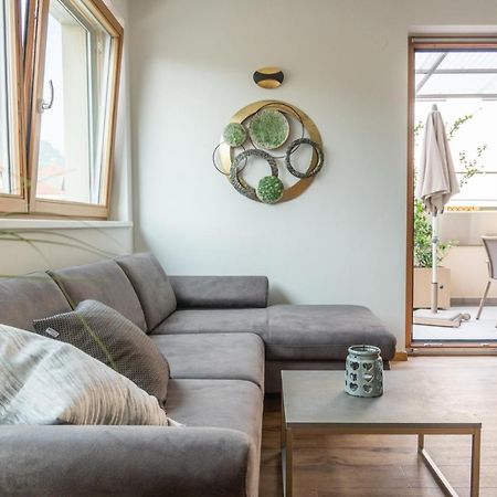Ferienwohnung Mit Garage, Fahrradraum Und Sehr Grosser Sonnenverwoehnten Terrasse ラグンド エクステリア 写真