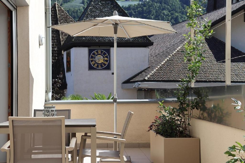 Ferienwohnung Mit Garage, Fahrradraum Und Sehr Grosser Sonnenverwoehnten Terrasse ラグンド エクステリア 写真