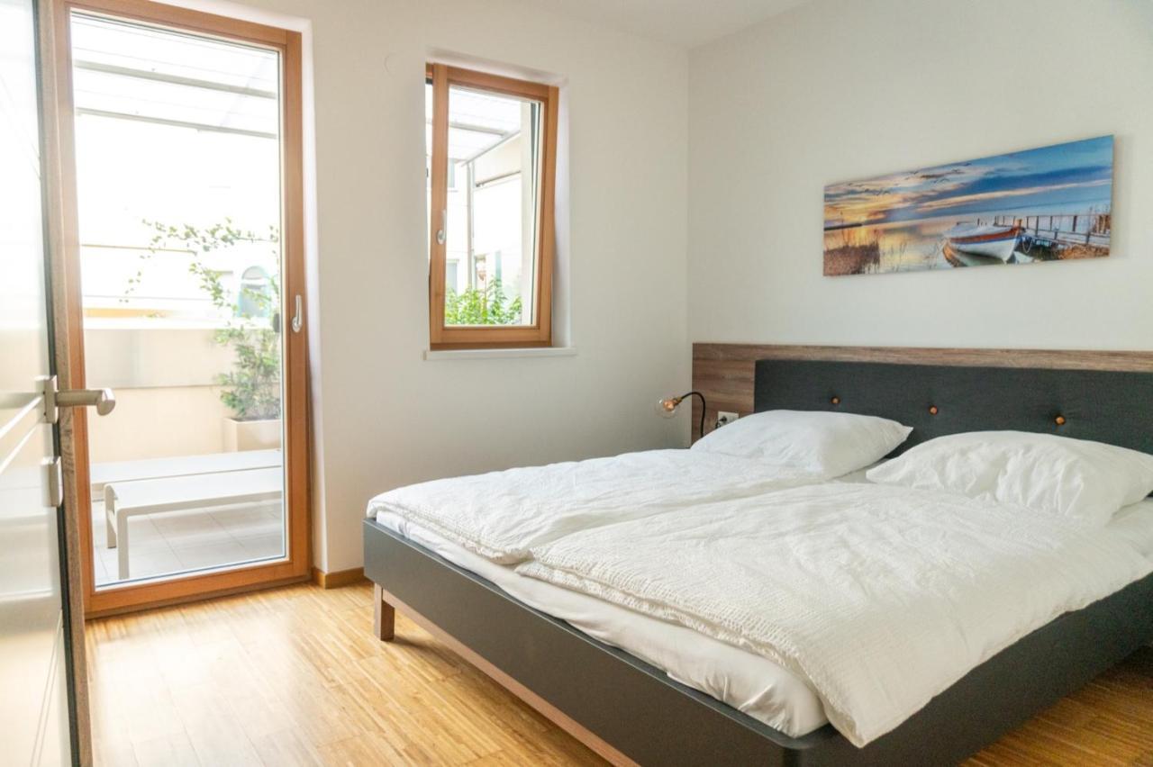 Ferienwohnung Mit Garage, Fahrradraum Und Sehr Grosser Sonnenverwoehnten Terrasse ラグンド エクステリア 写真