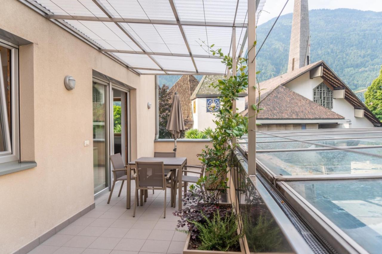 Ferienwohnung Mit Garage, Fahrradraum Und Sehr Grosser Sonnenverwoehnten Terrasse ラグンド エクステリア 写真